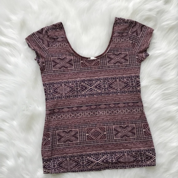 Garage patterned tee - Picture 3 of 3